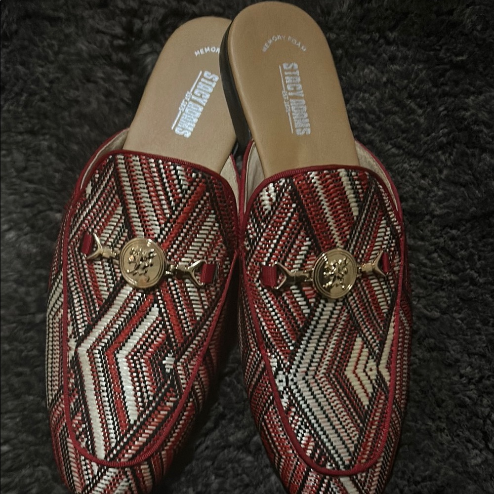 Men Stacy Adams Red and White Mules with Geometric Design size 11 - Picture 3 of 4